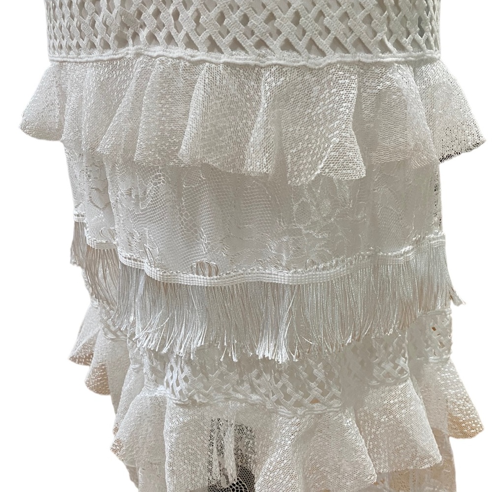 Laser cutout lace overlay maxi dress - Picture 3 of 4